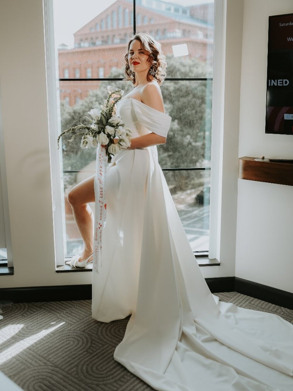 Modern European Designer Wedding Dress | Size 4-8 |